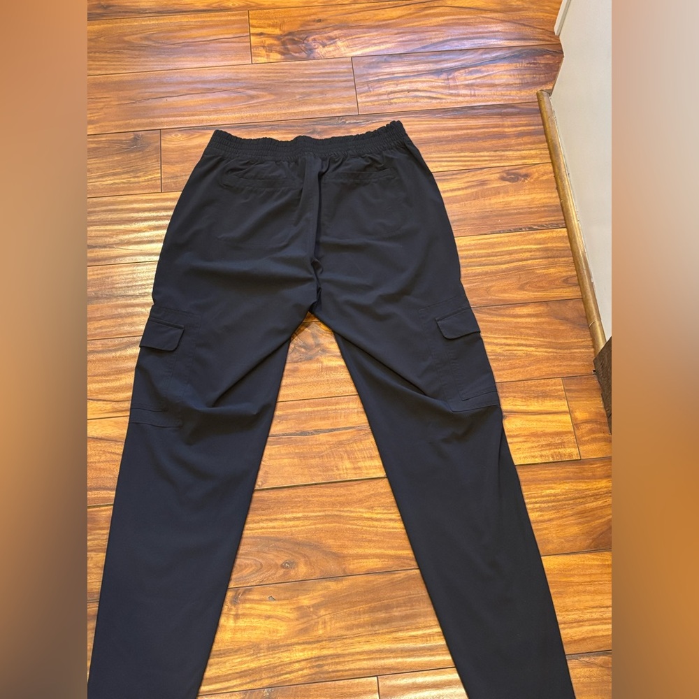 Athleta Women’s Black Cargo Pants
